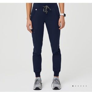 bottom figs scrub joggers